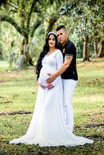 Load image into Gallery viewer, saslax maternity photoshoot