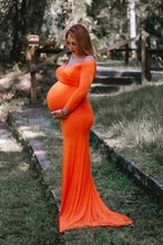 Load image into Gallery viewer, Saslax Maternity Elegant Fitted Maternity Gown